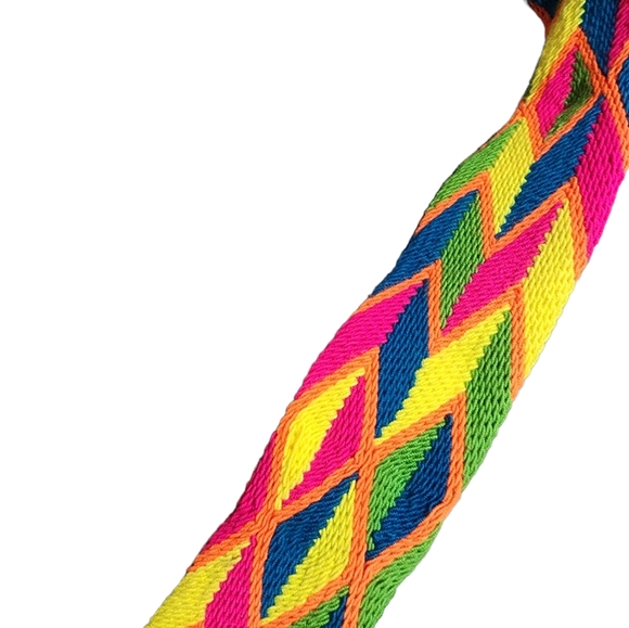 Wayuu Mochila 100% Handmade Bucket Crossbody - Picture 10 of 12